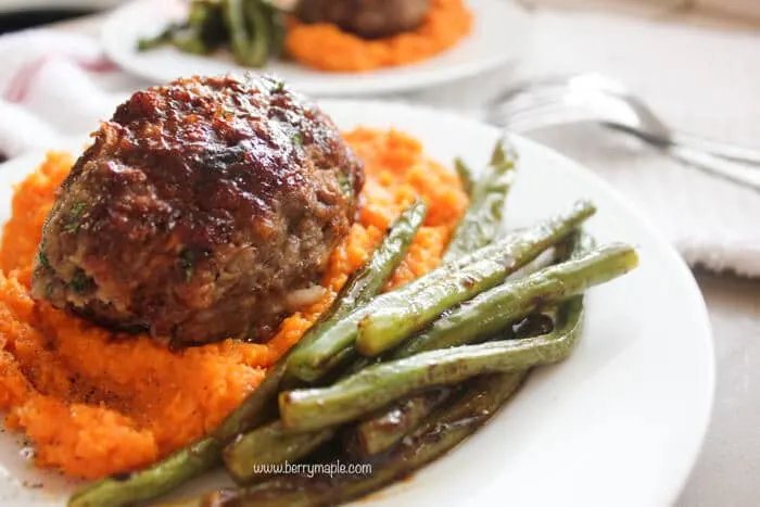Glazed meatloaf with sweet potatoes and green beans