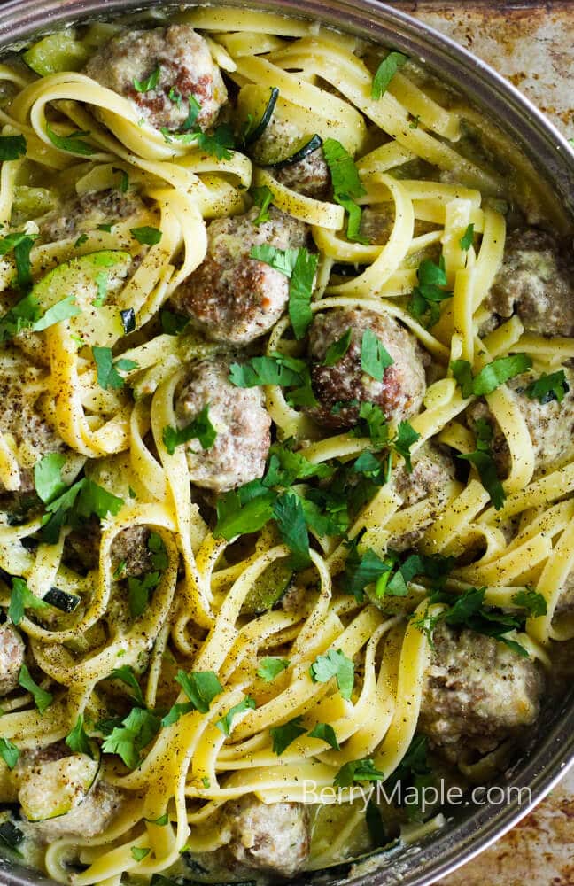 Skinny Fettuccine Alfredo with meatballs recipe