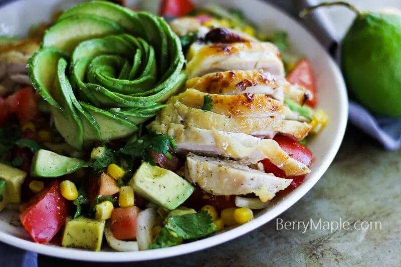 Avocado corn salad with chicken