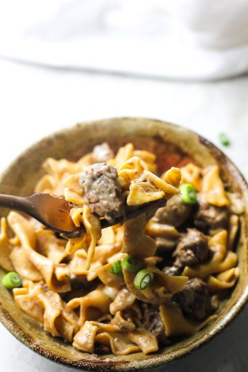 Instant Pot Beef Stroganoff - Berry&maple