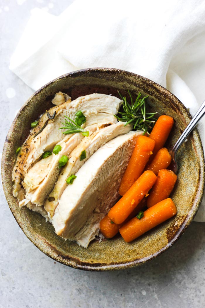 sliced turkey with carrots