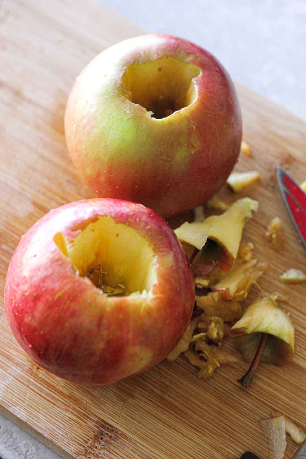 Air fryer cinnamon baked apples - Berry&Maple