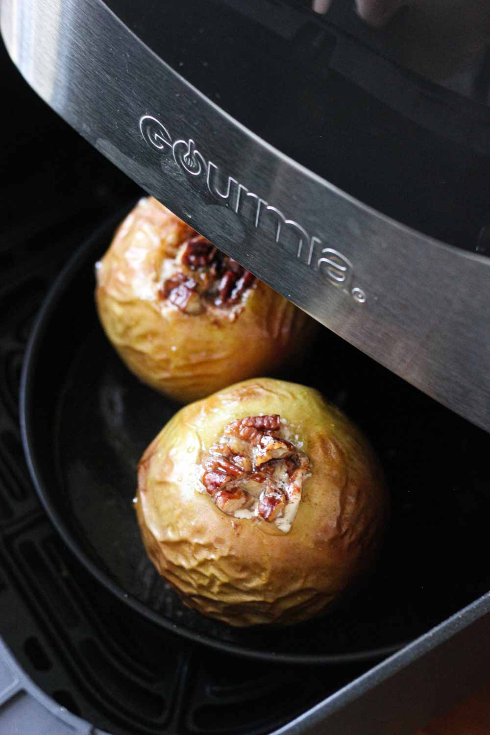 air fryer baked apples with nuts