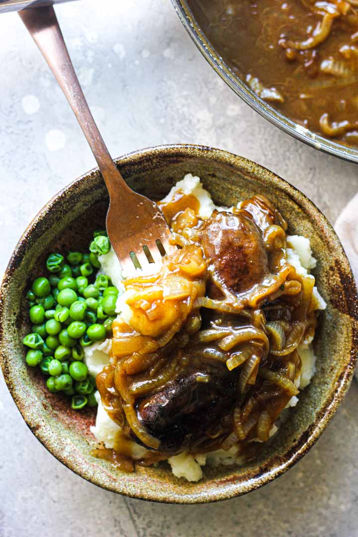 irish sausages and mashed potatoes