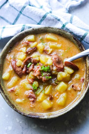 instant pot cajun potato soup in the bowl