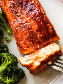 air fryer bbq salmon with broccoli