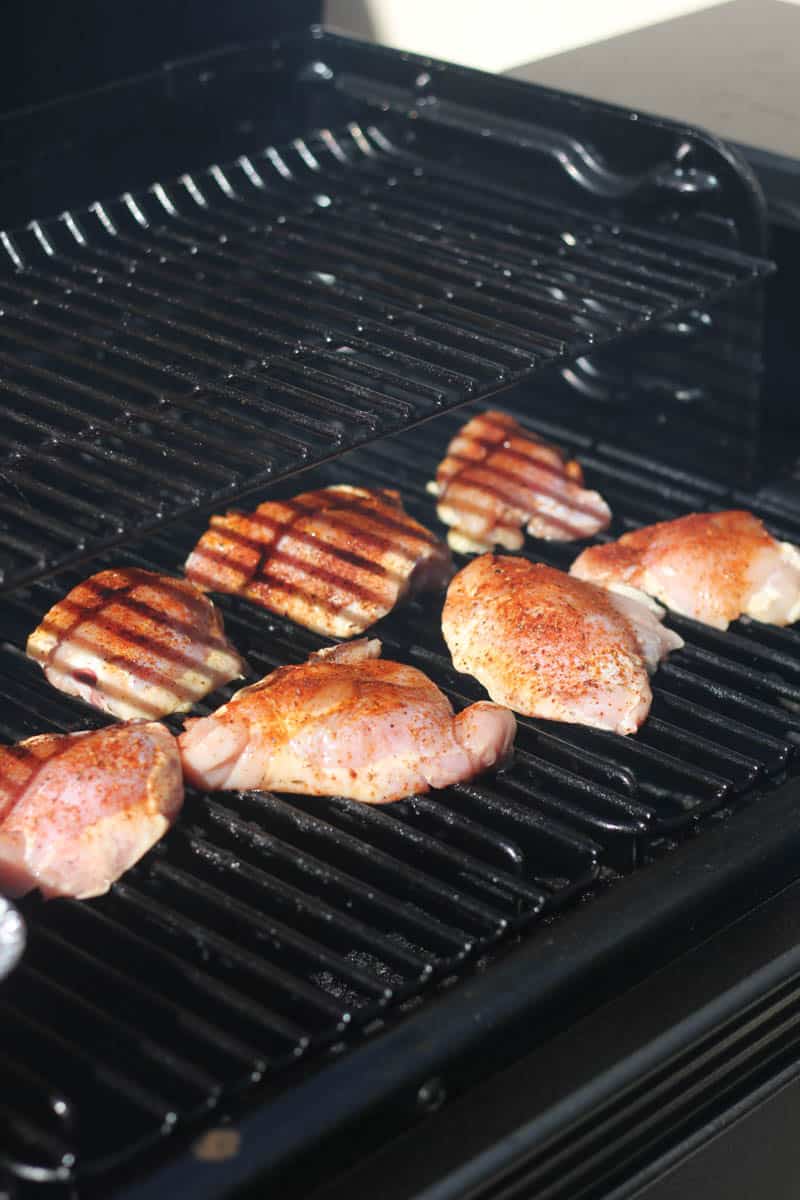 smoking chicken thighs in traeger smoker