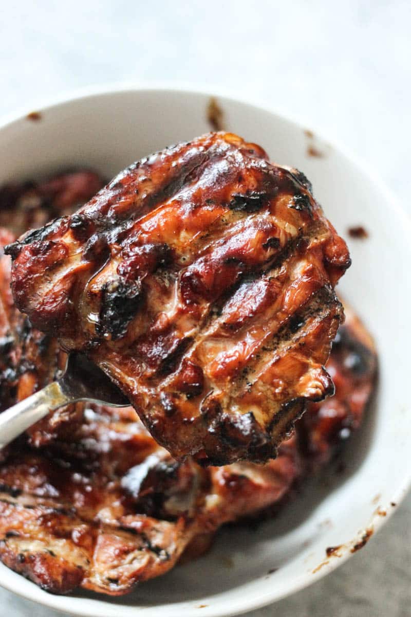bbq smoked chicken thighs in the bowl